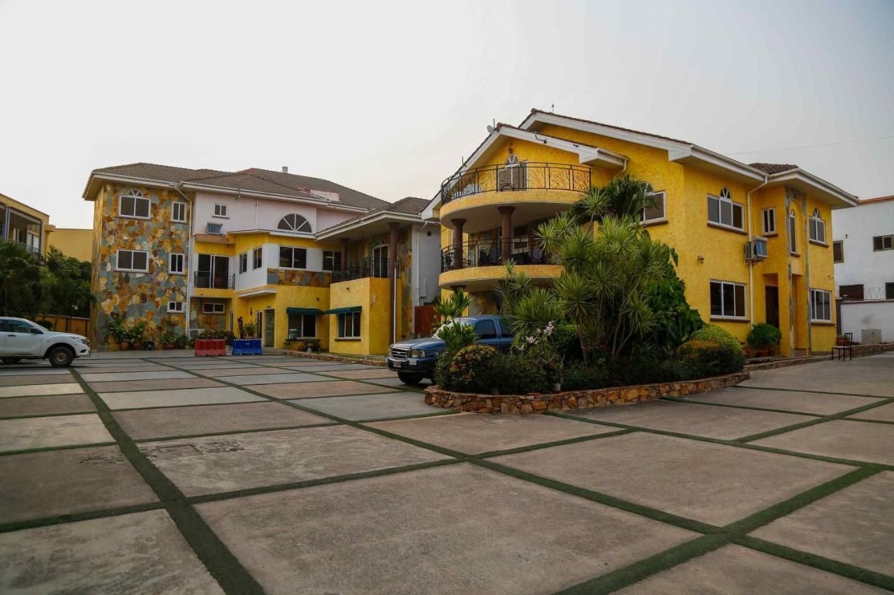 Midindi Hotel Accra Exterior photo